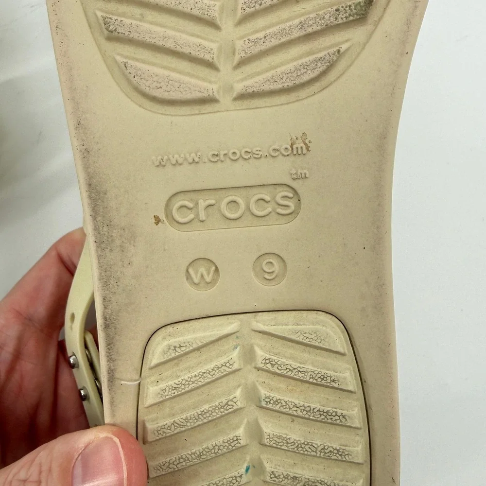 Crocs Brooklyn Strappy Low Wedge Sandal Bone Cream Women 9 Comfort LiteRide Y2K